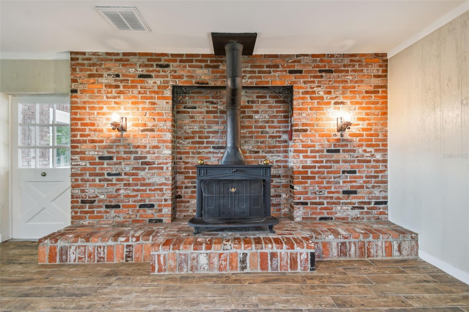 20006 LAKE HOLLY DR, LUTZ, FL, 33558