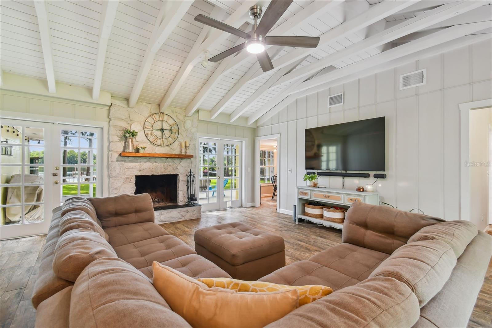 20006 LAKE HOLLY DR, LUTZ, FL, 33558