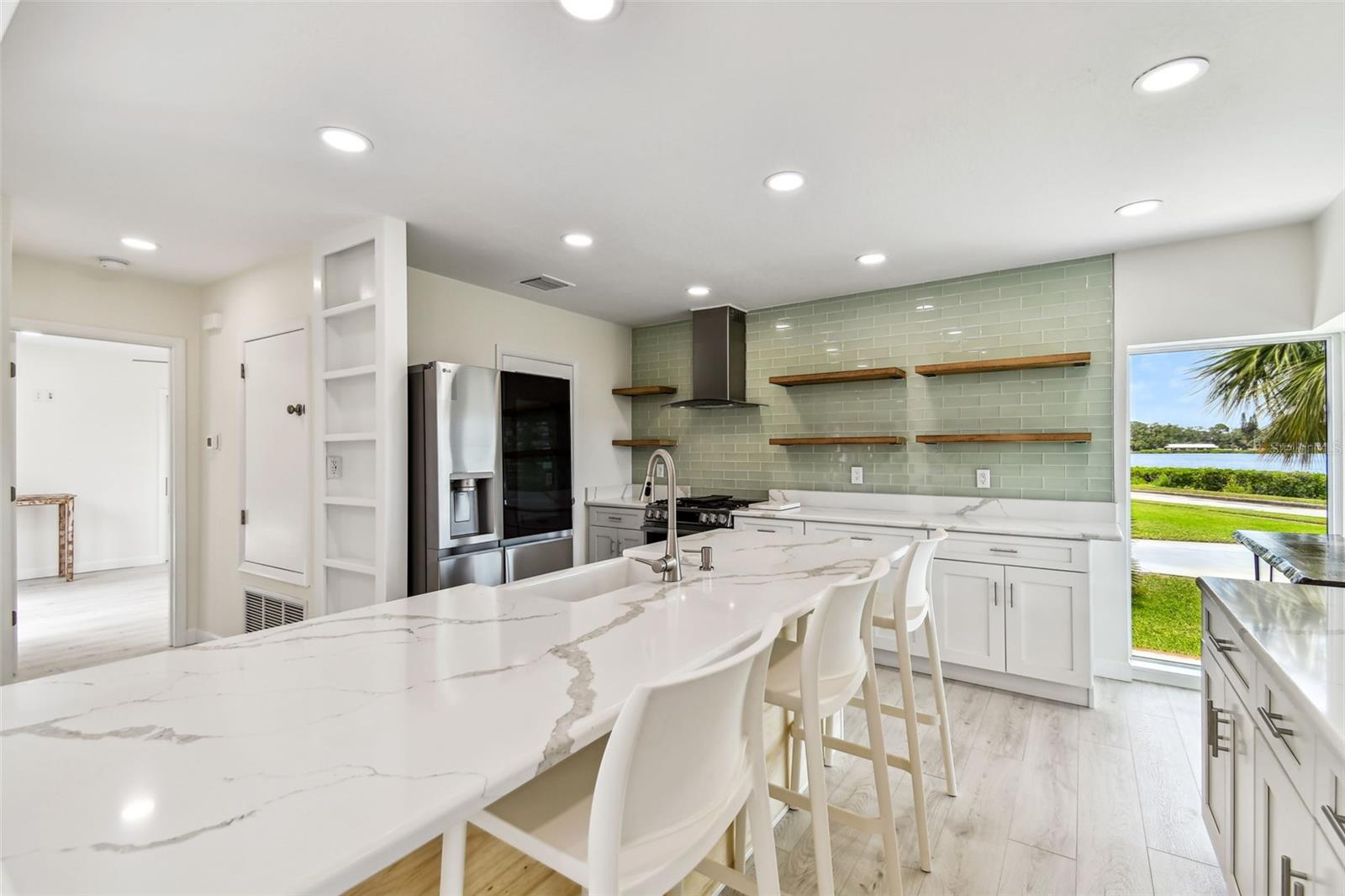 315 S SPRING BLVD, TARPON SPRINGS, FL, 34689