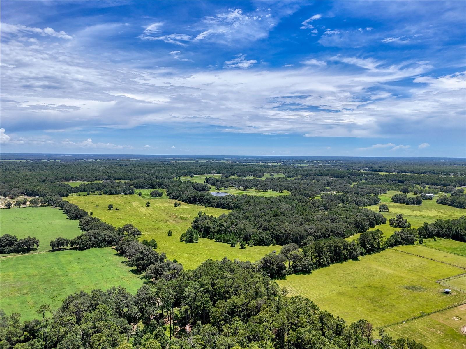 W7877630 Property Photo