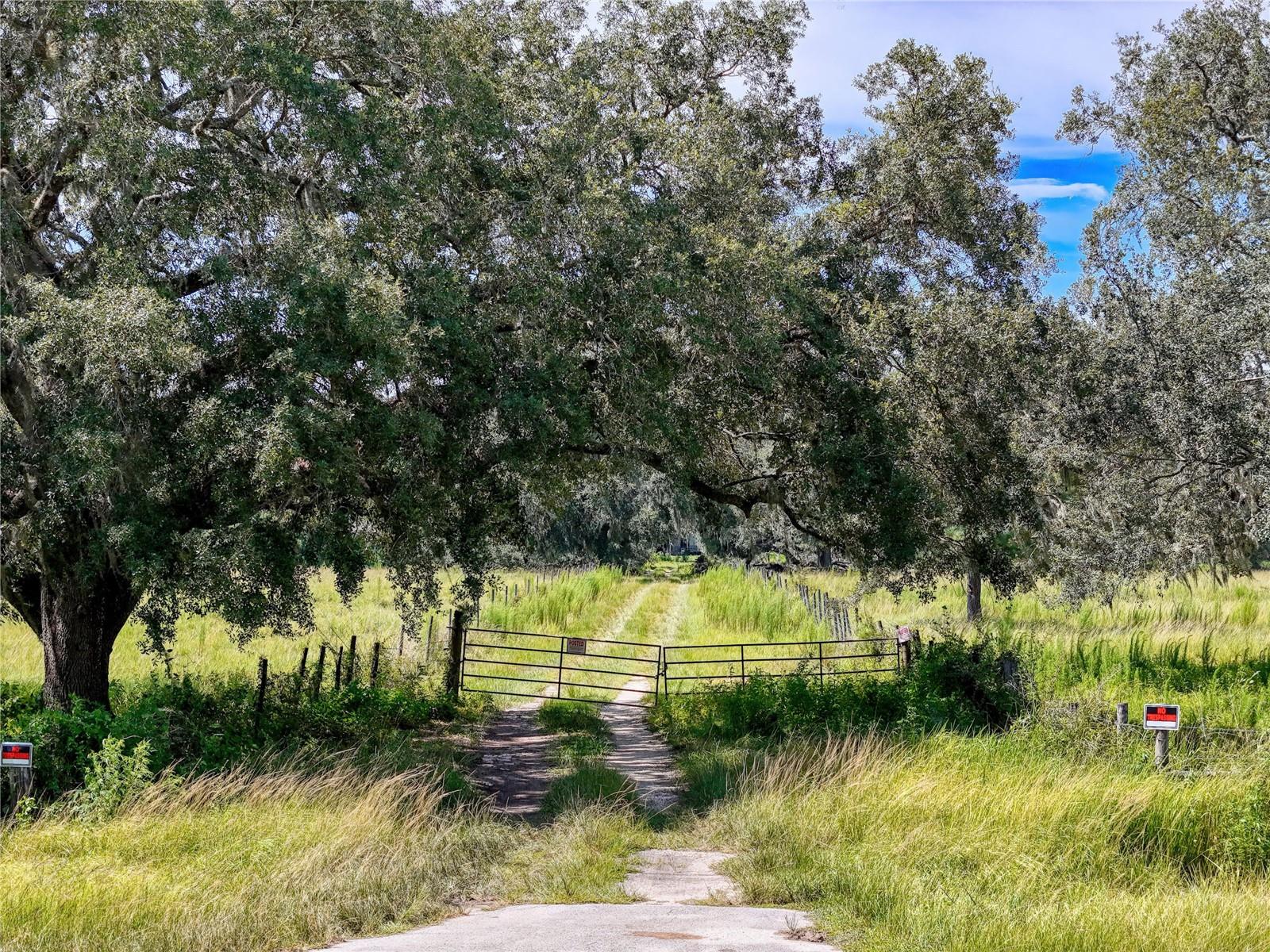 W7877630 Property Photo