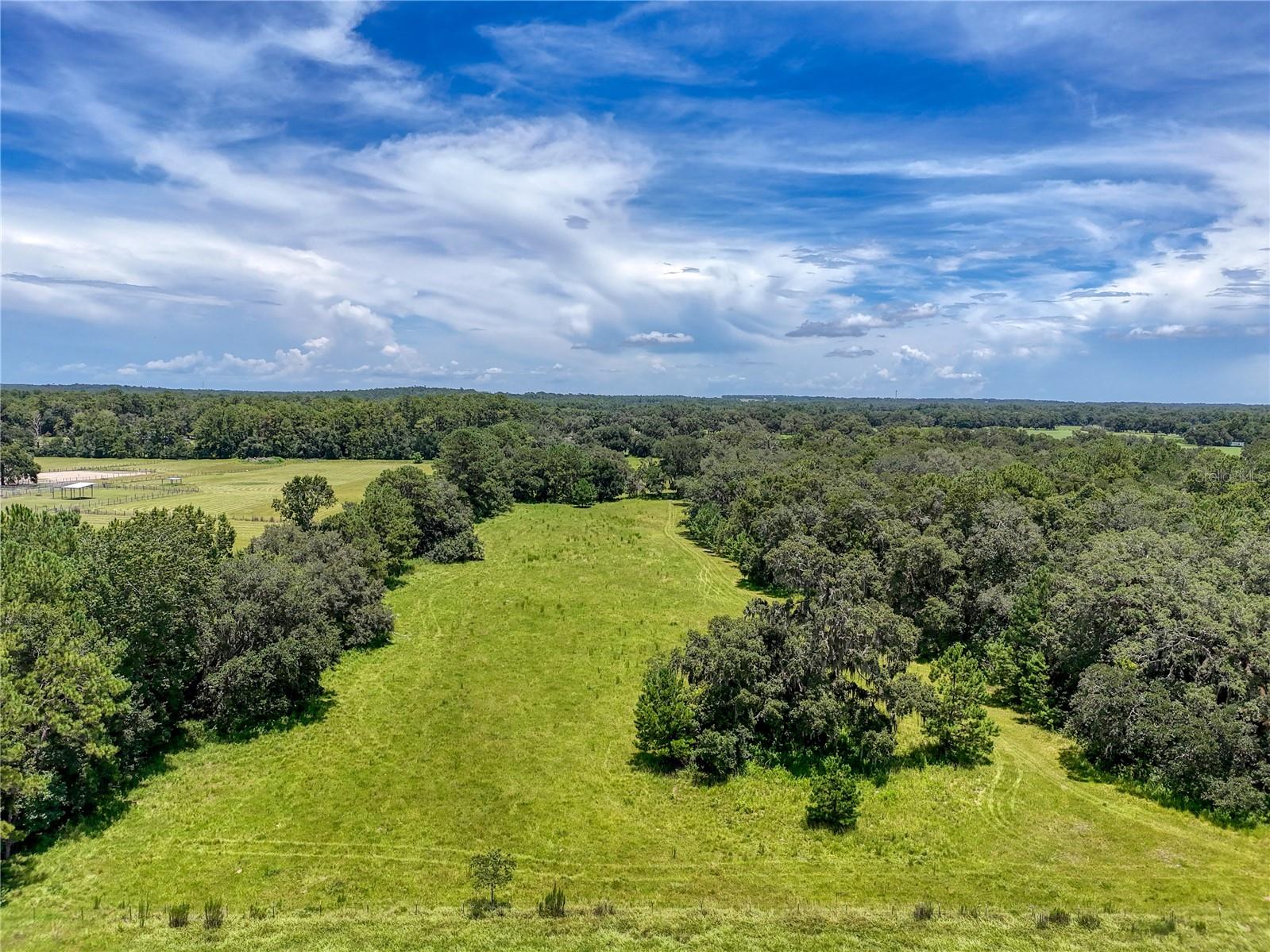 W7877630 Property Photo