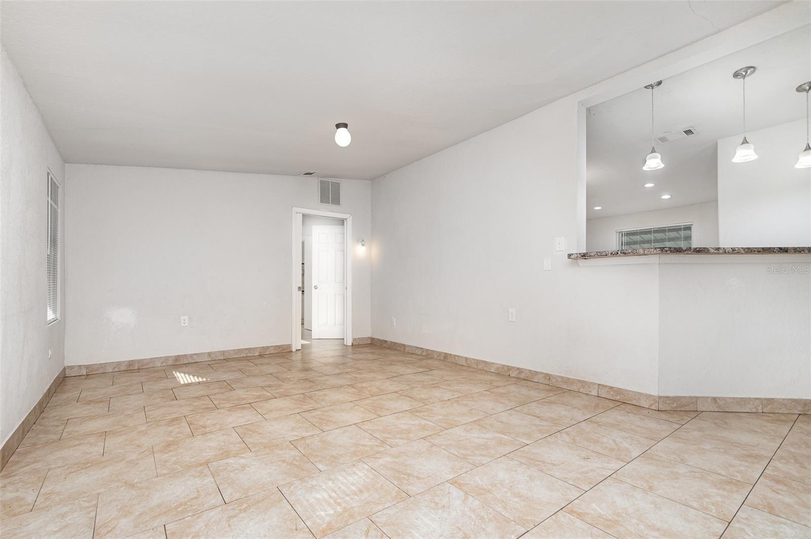 O6330530 Property Photo