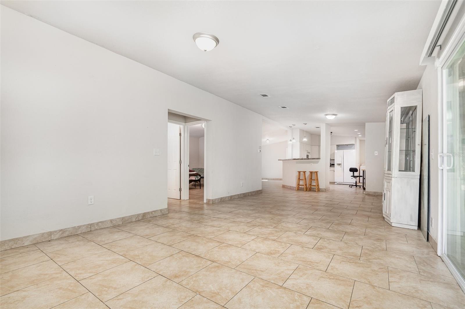 O6330530 Property Photo