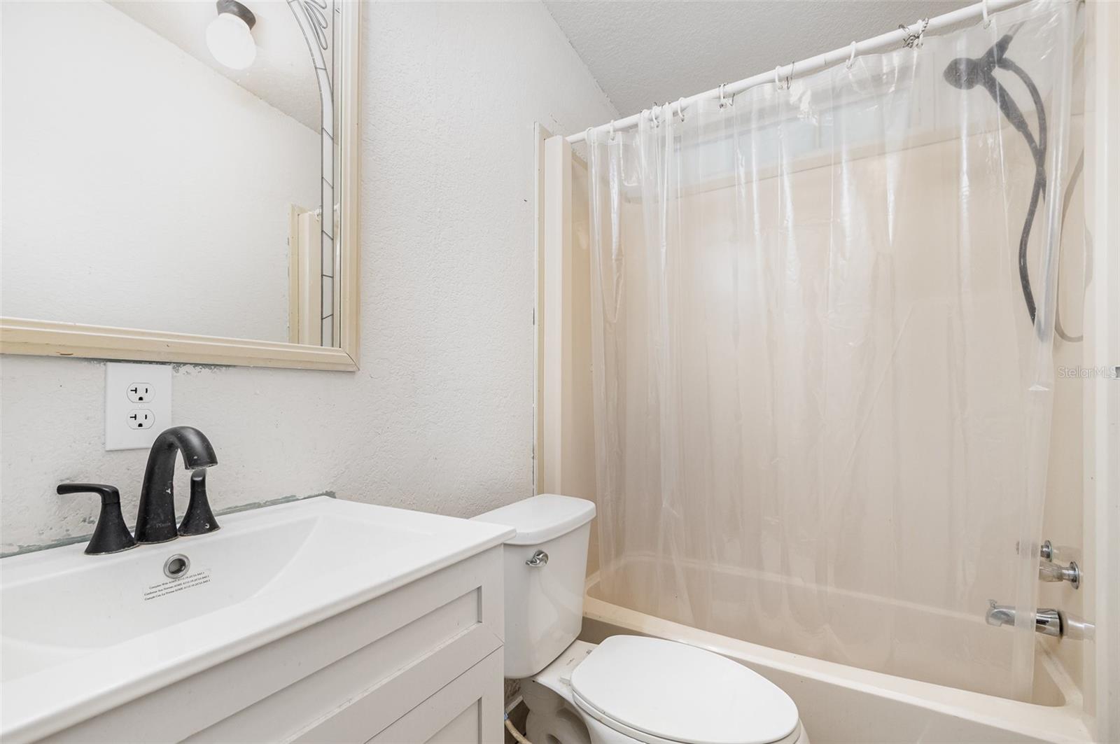 O6330530 Property Photo
