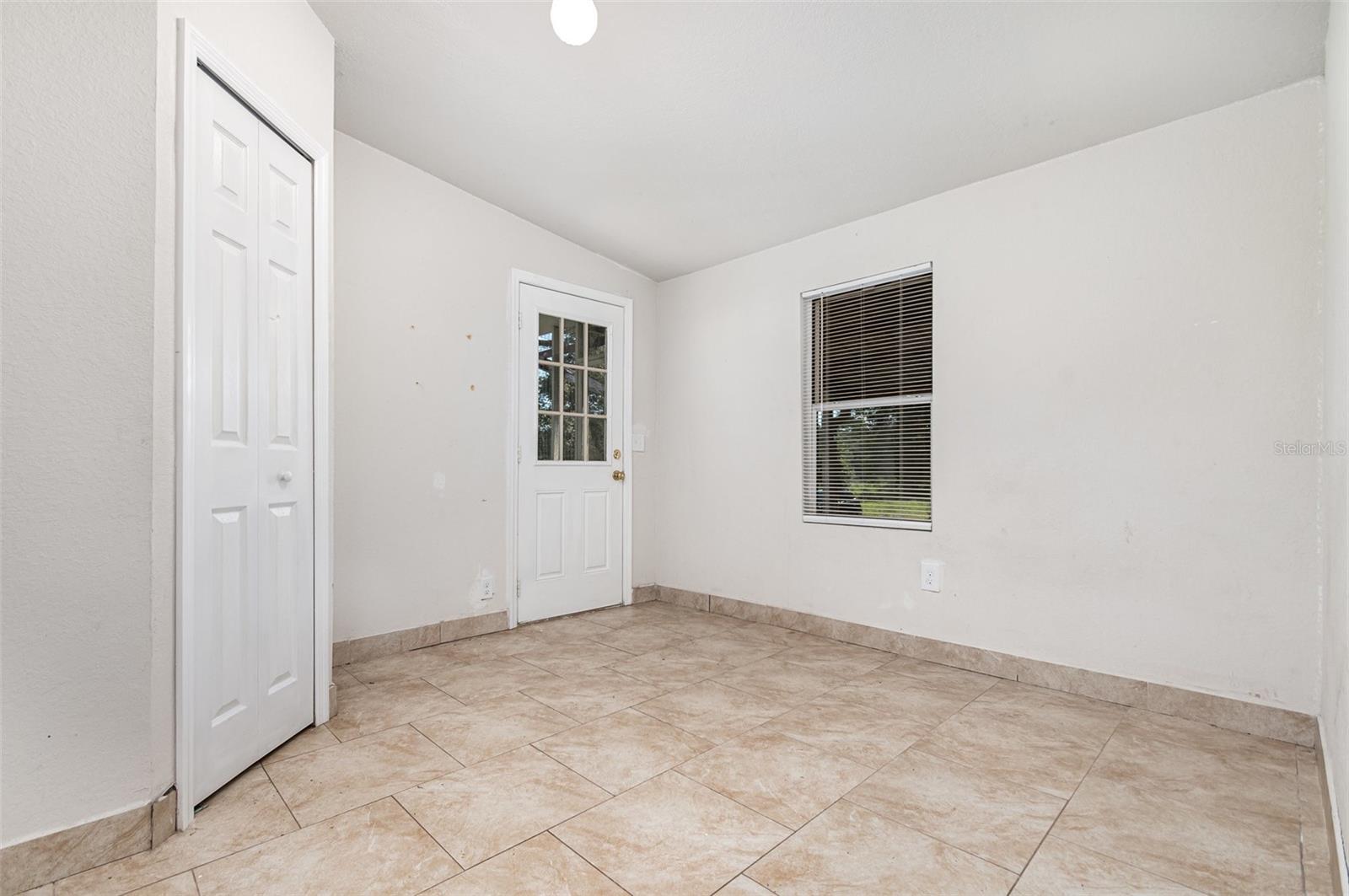 O6330530 Property Photo