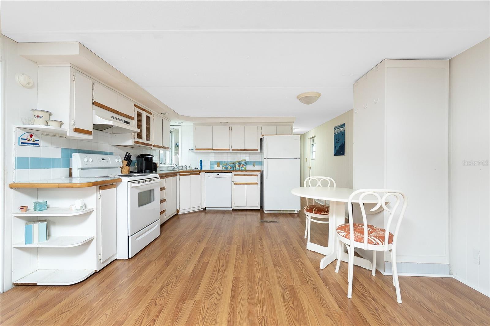 C7512845 Property Photo