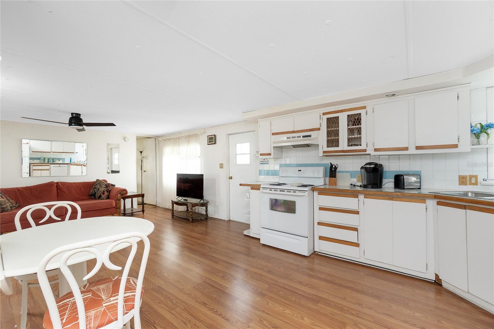 C7512845 Property Photo