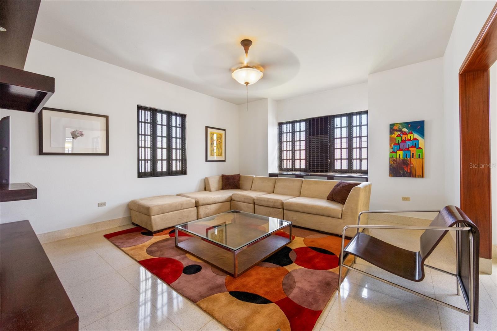 PR9115083 Property Photo