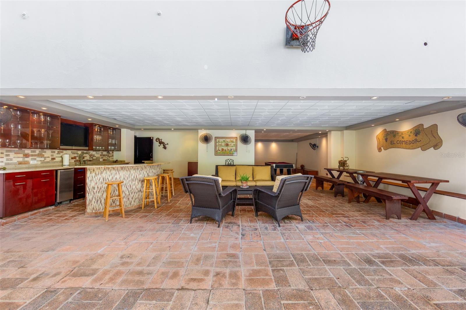 PR9115083 Property Photo