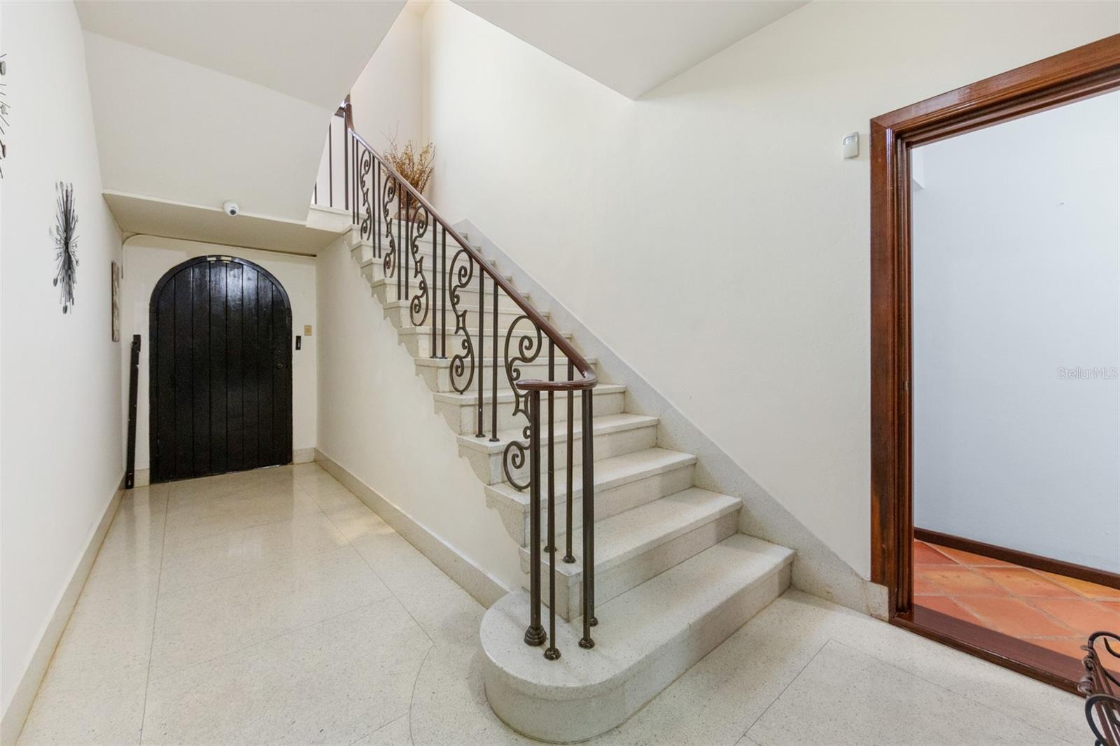 PR9115083 Property Photo