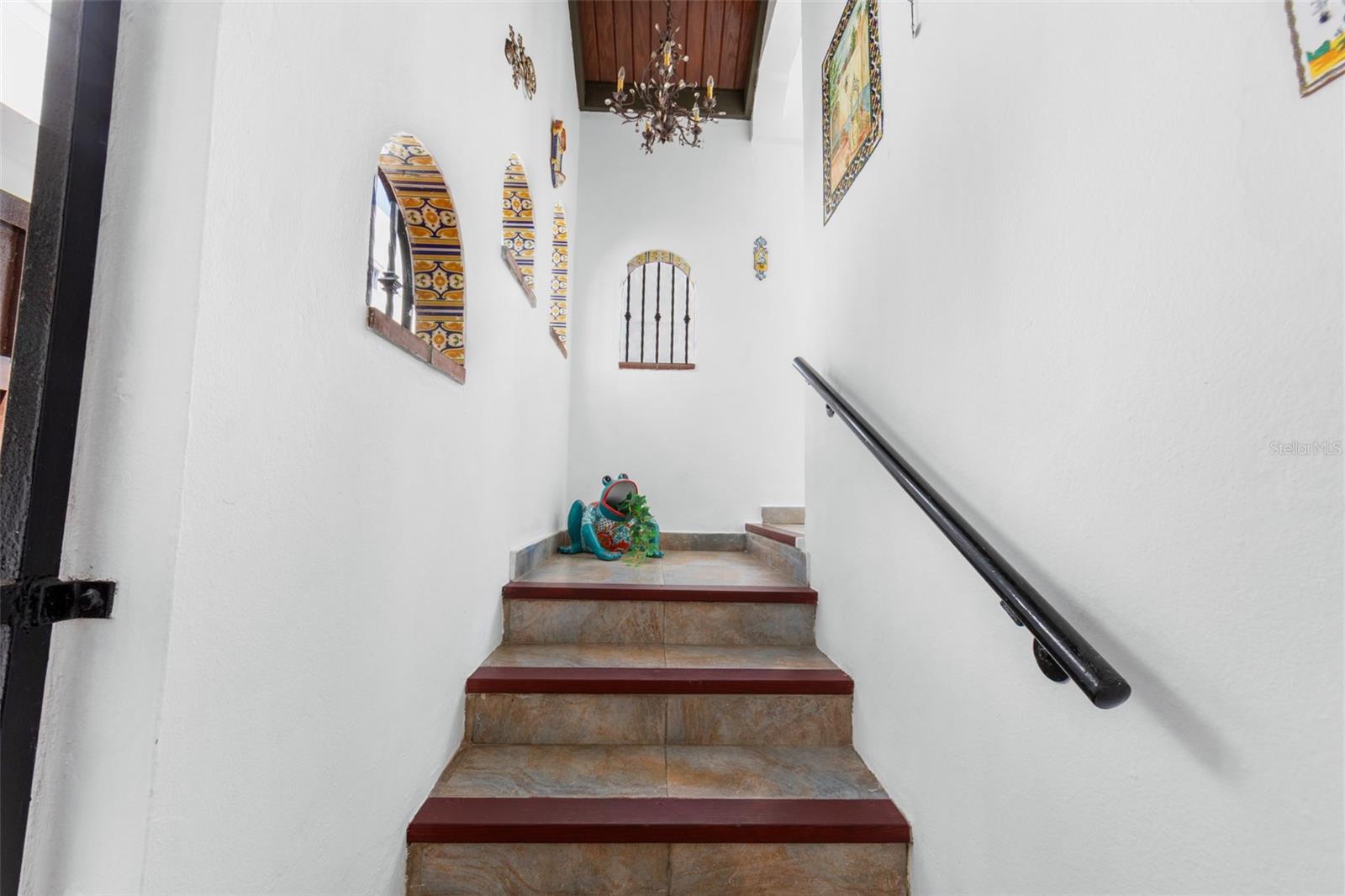 PR9115083 Property Photo