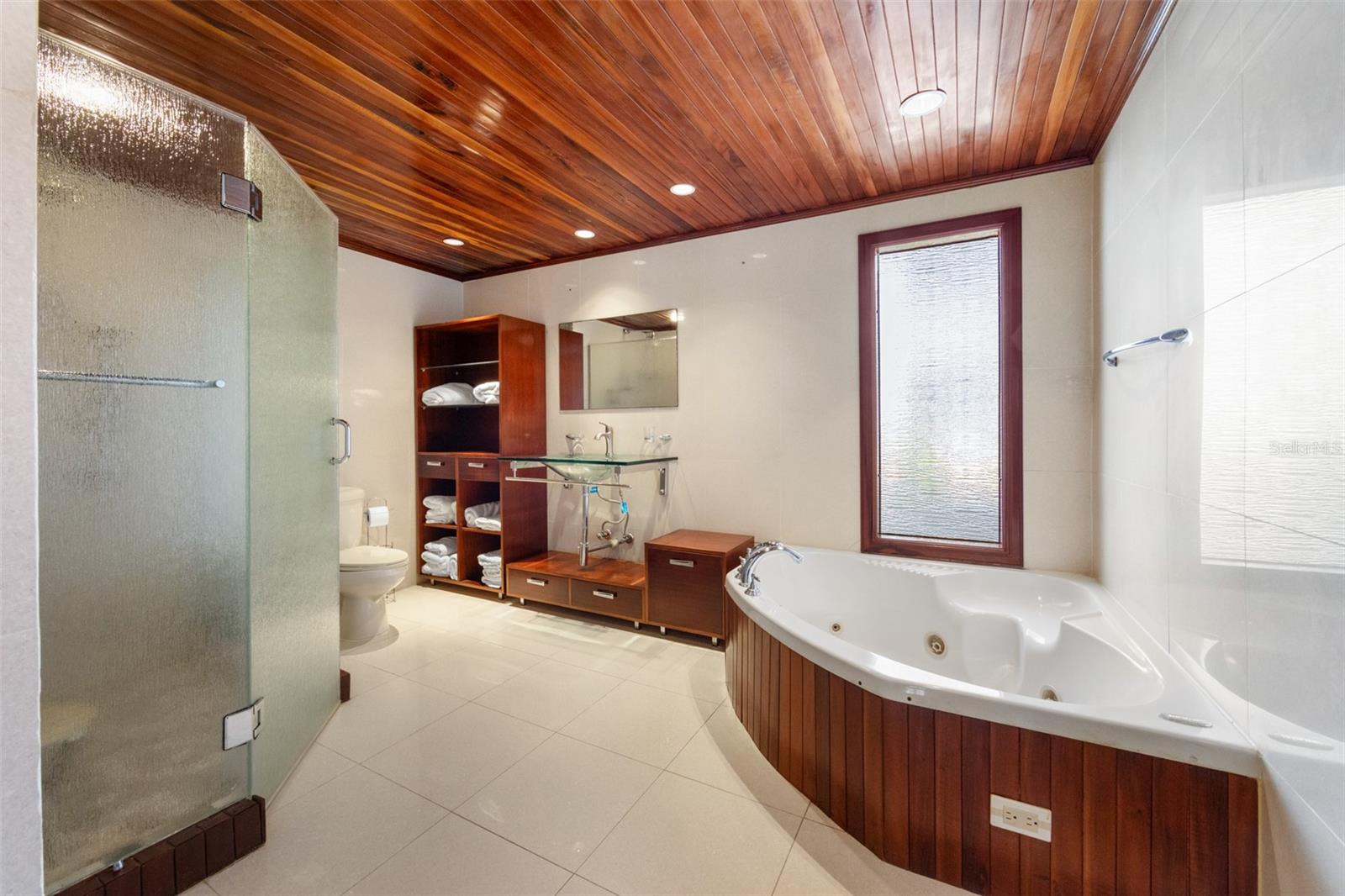 PR9115083 Property Photo