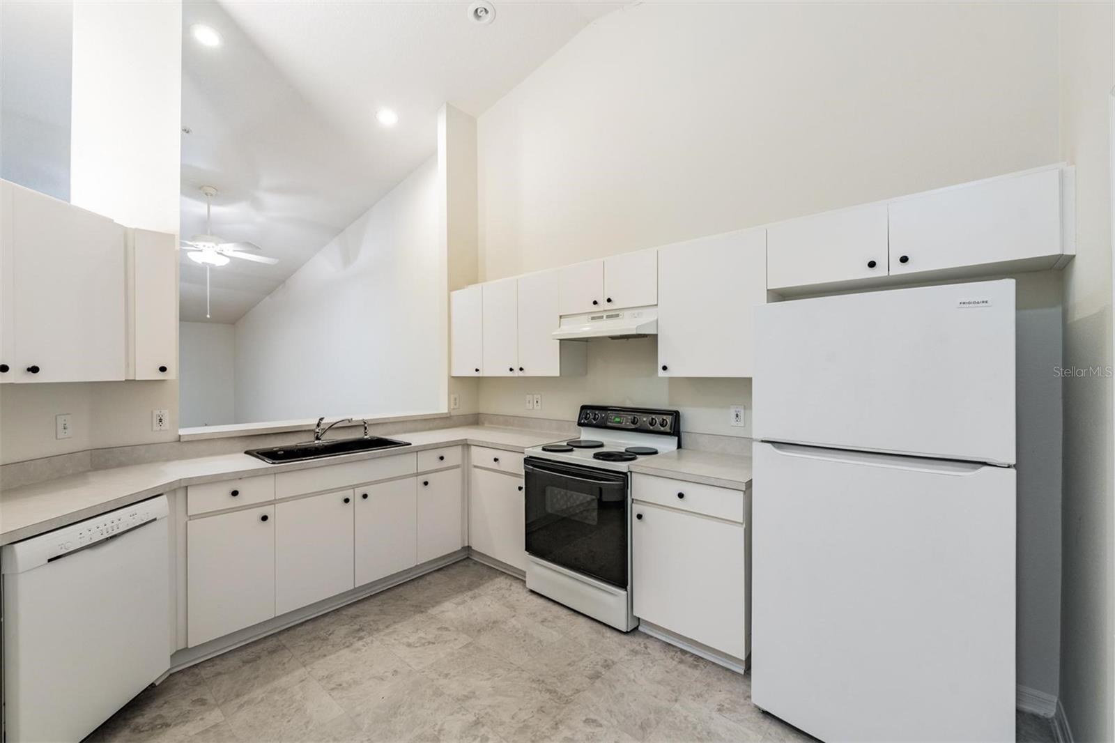 Passthrough from the Kitchen to the Family Room.