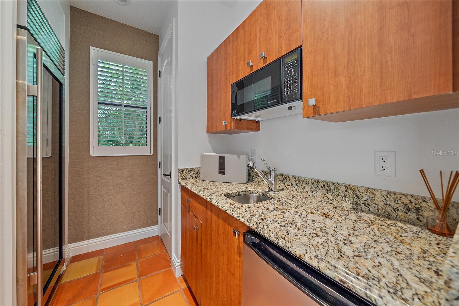 A4660157 Property Photo