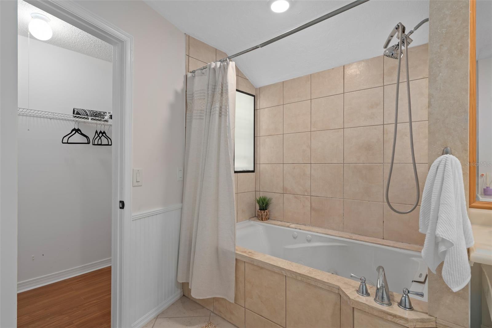 670 SANDY NECK LN #201, ALTAMONTE SPRINGS, FL, 32714