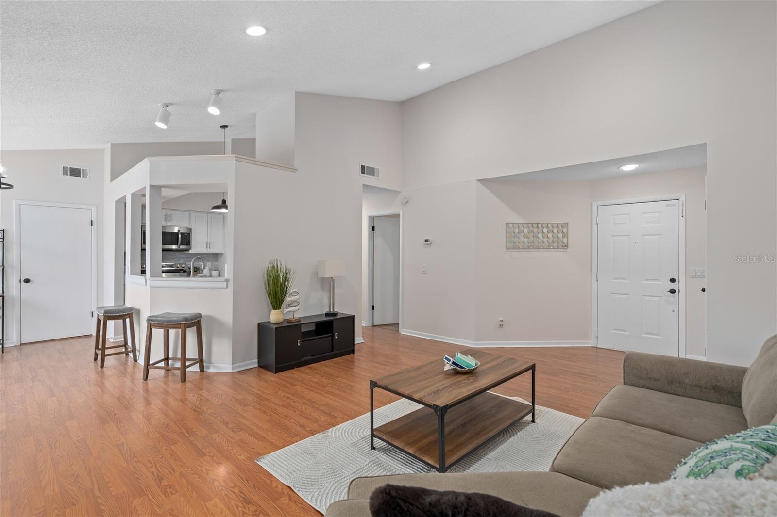 670 SANDY NECK LN #201, ALTAMONTE SPRINGS, FL, 32714