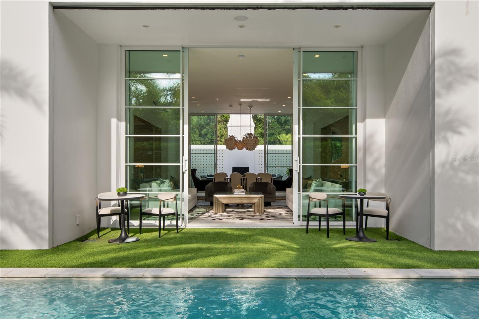 O6330736 Property Photo