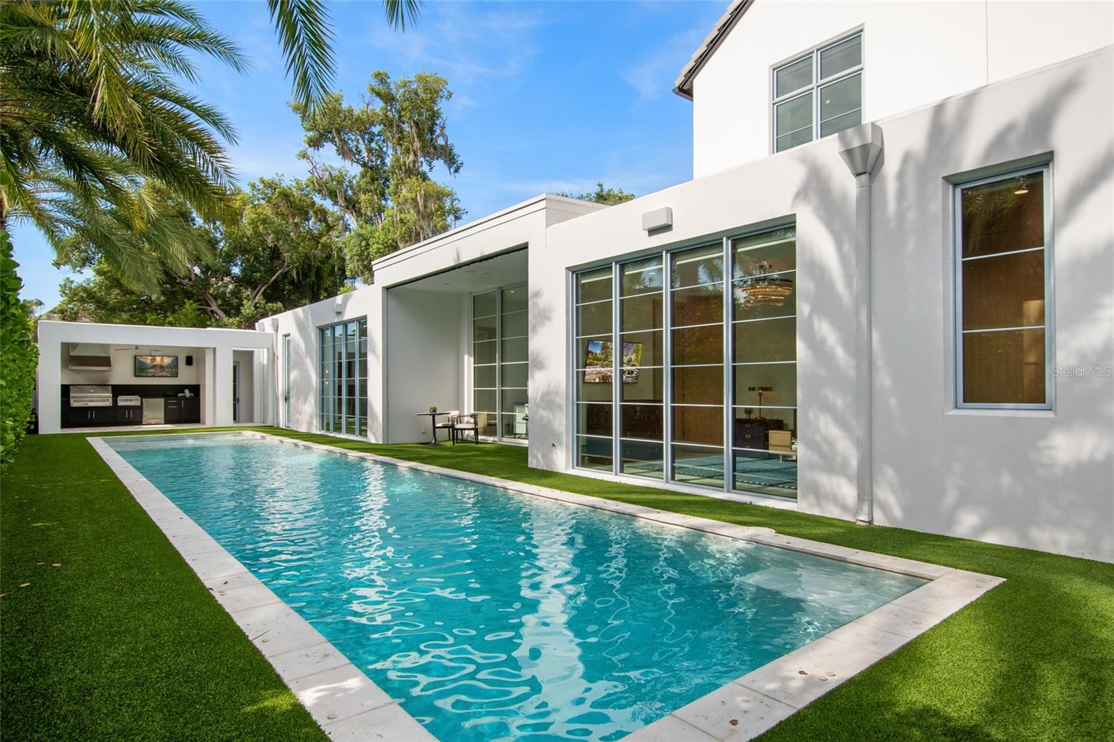 O6330736 Property Photo