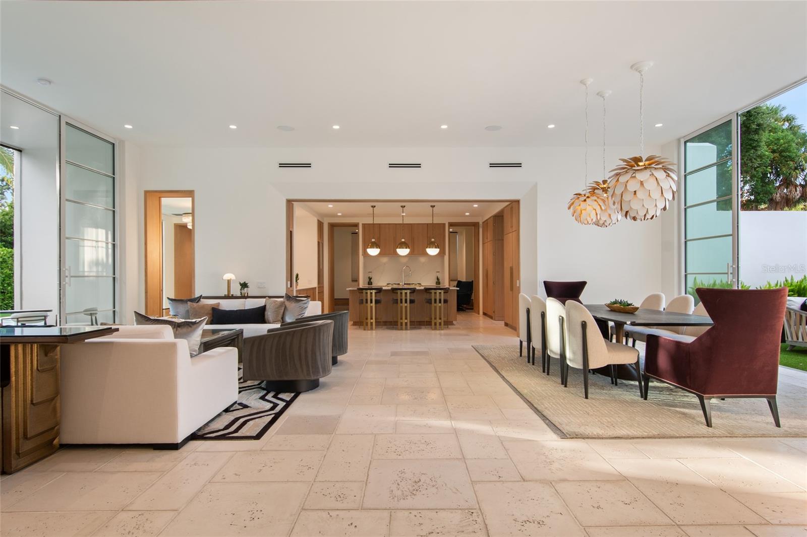 O6330736 Property Photo