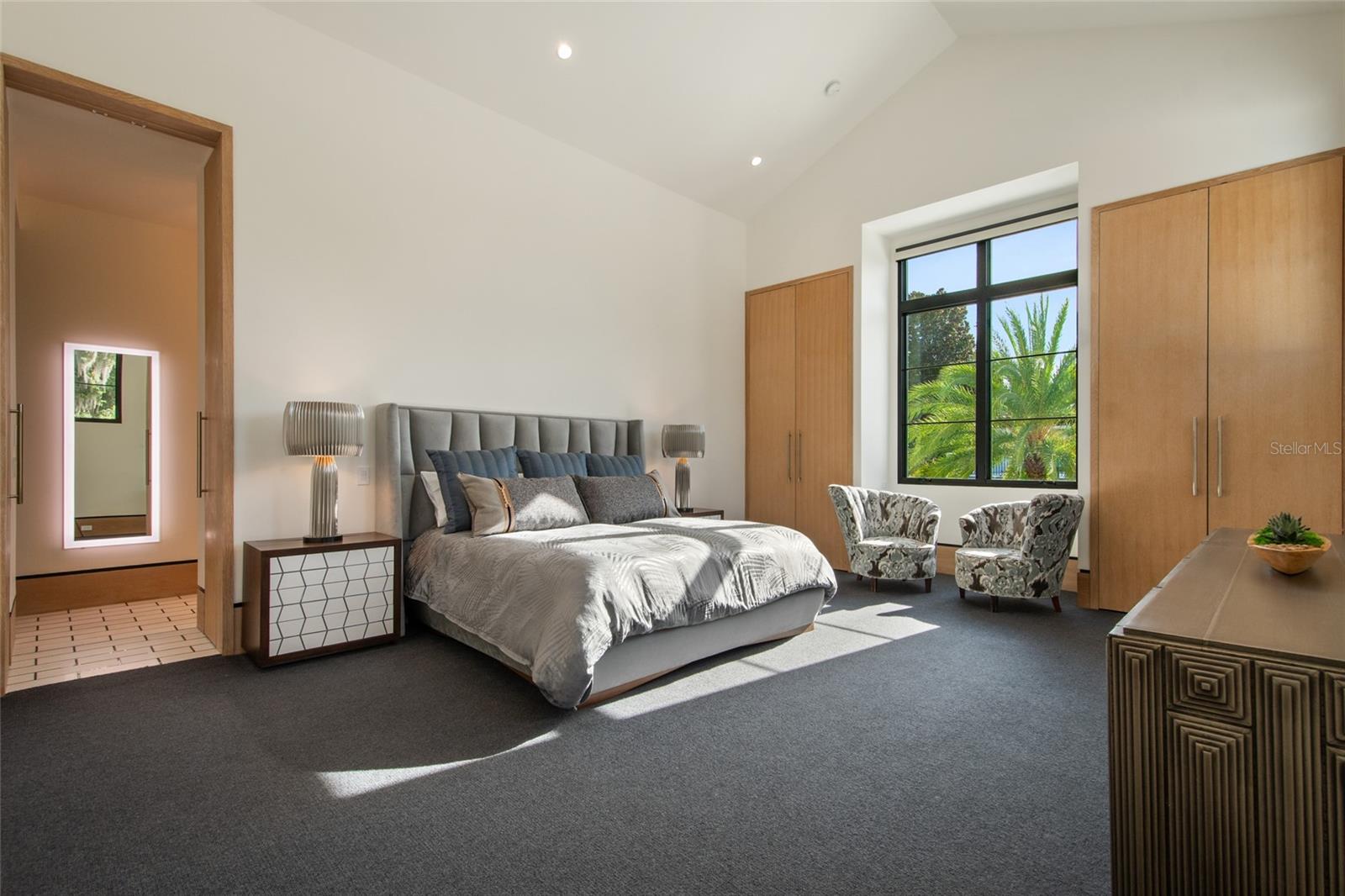 O6330736 Property Photo