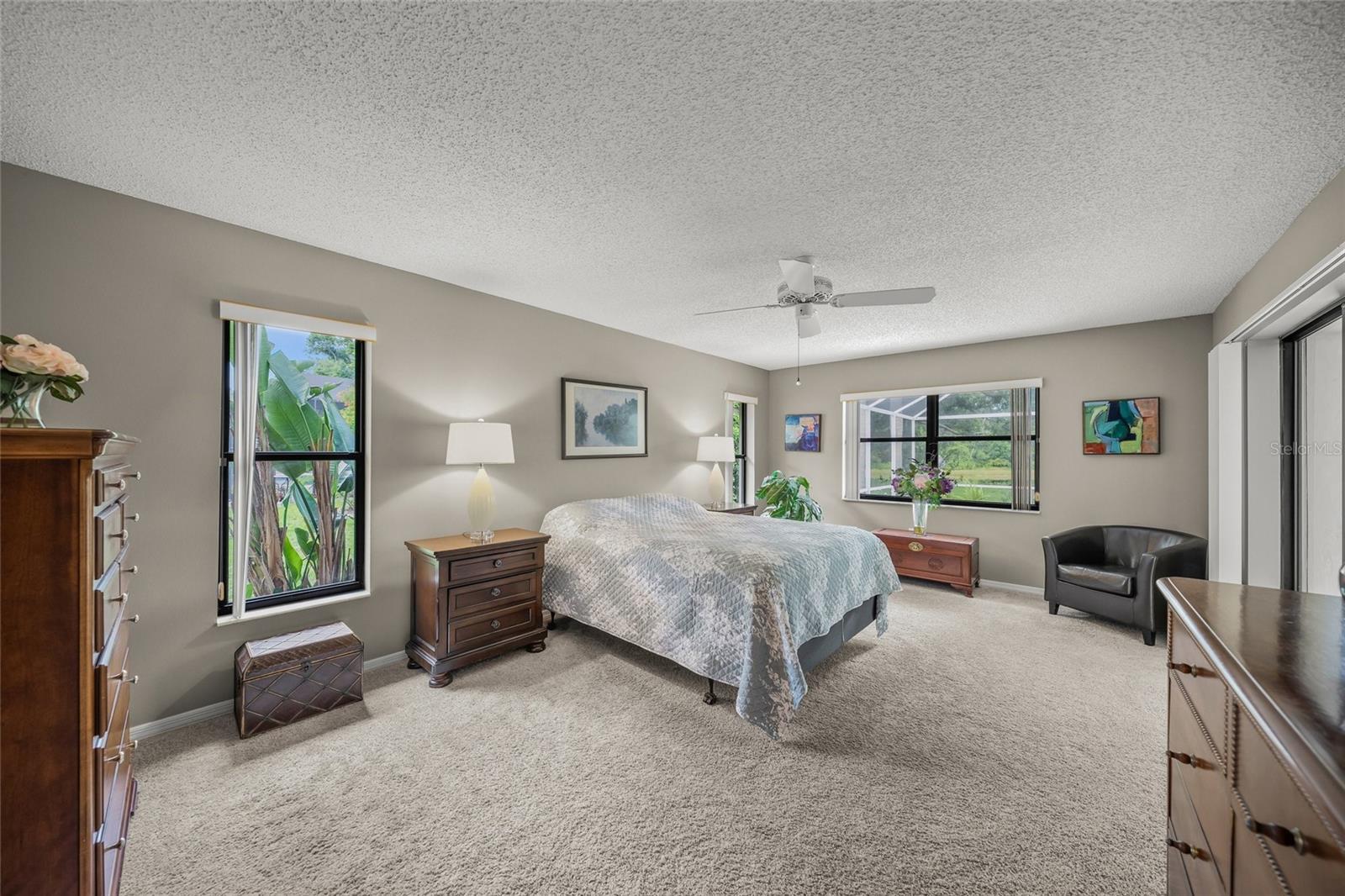 A4660180 Property Photo