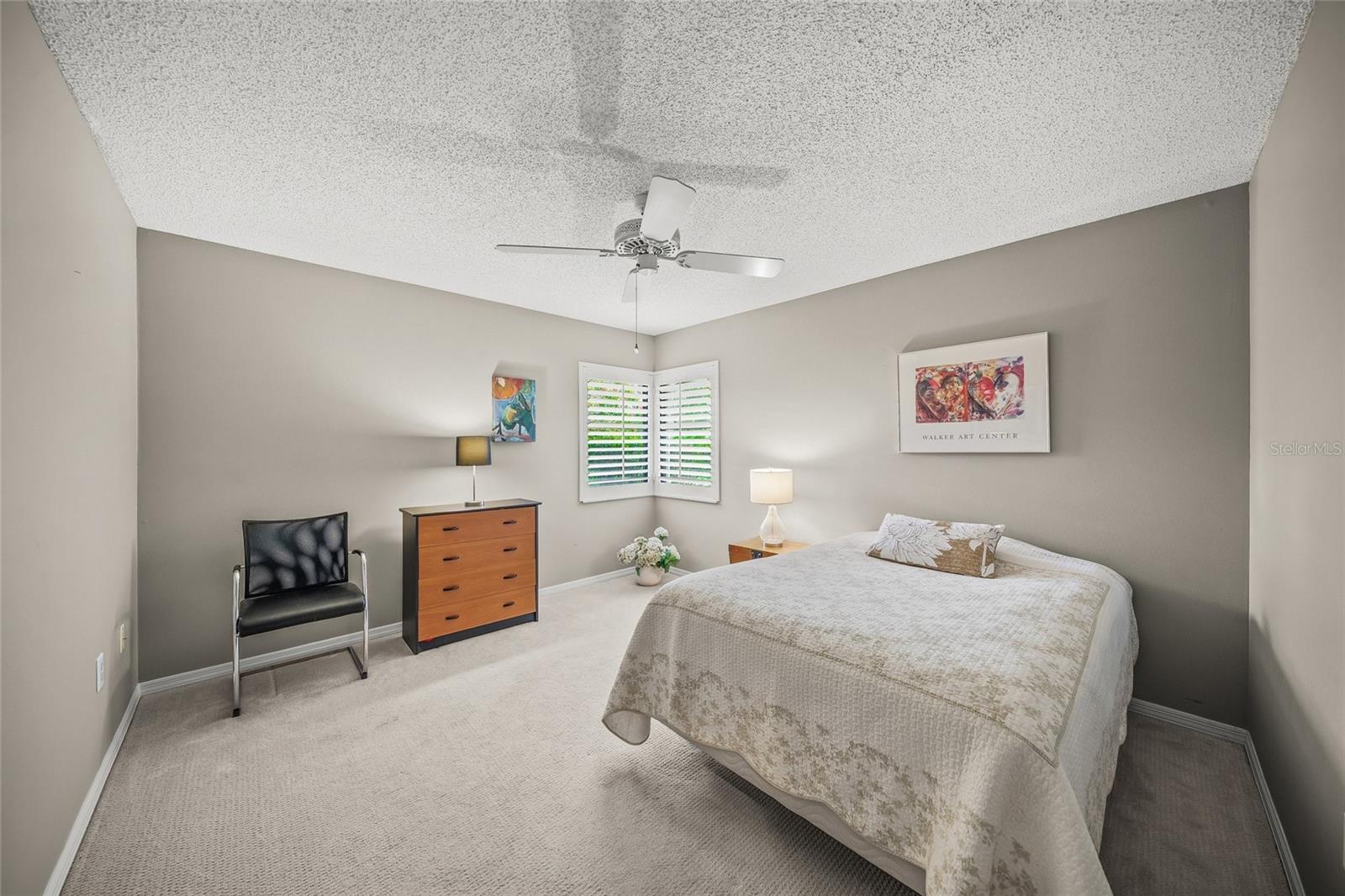 A4660180 Property Photo