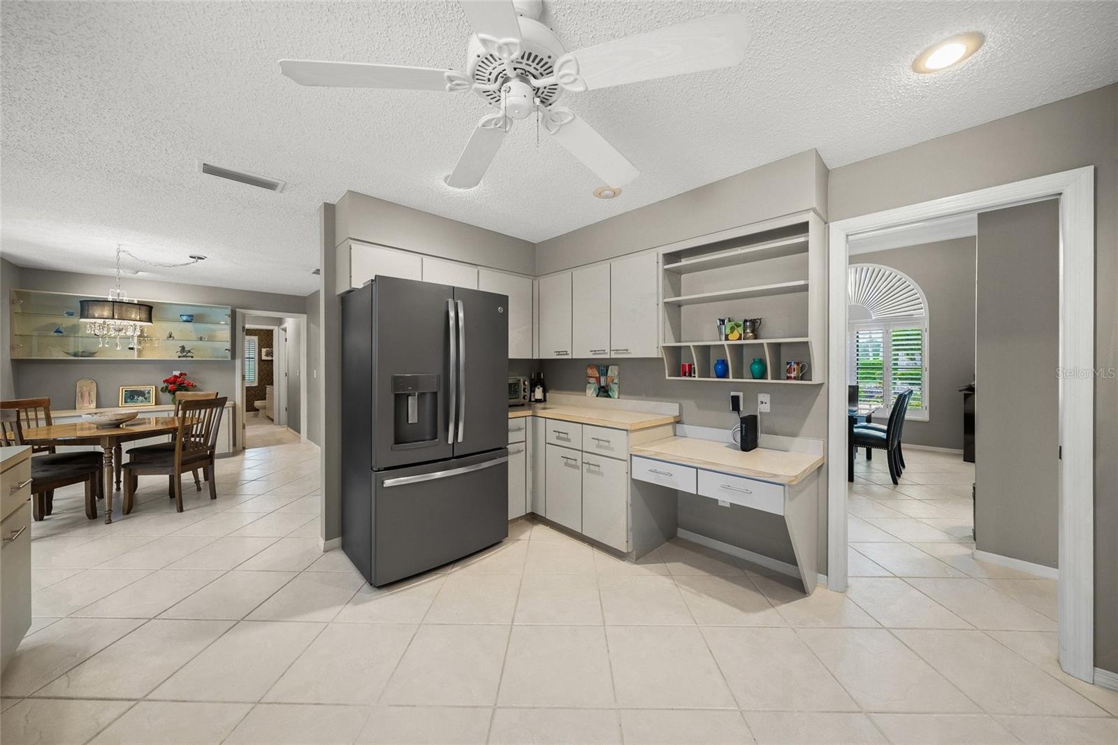 A4660180 Property Photo