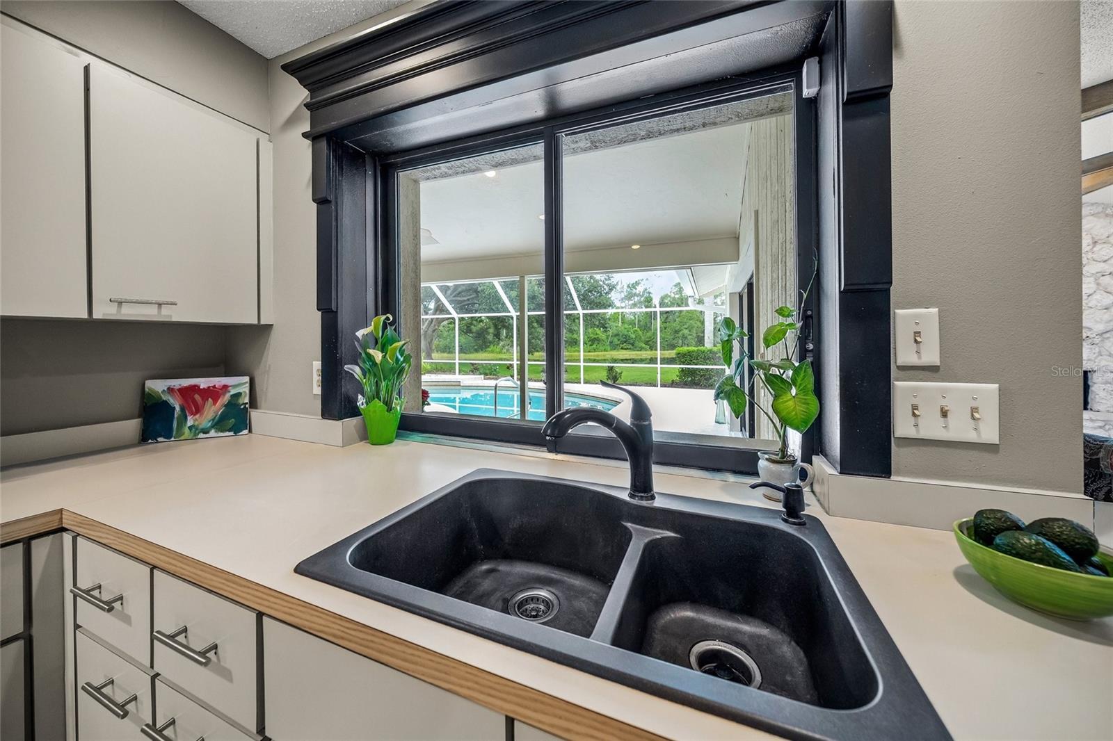 A4660180 Property Photo