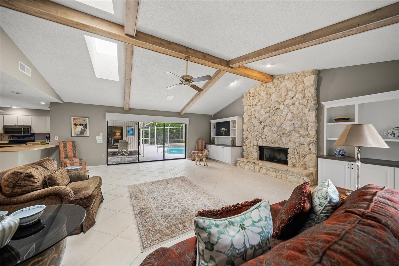 A4660180 Property Photo