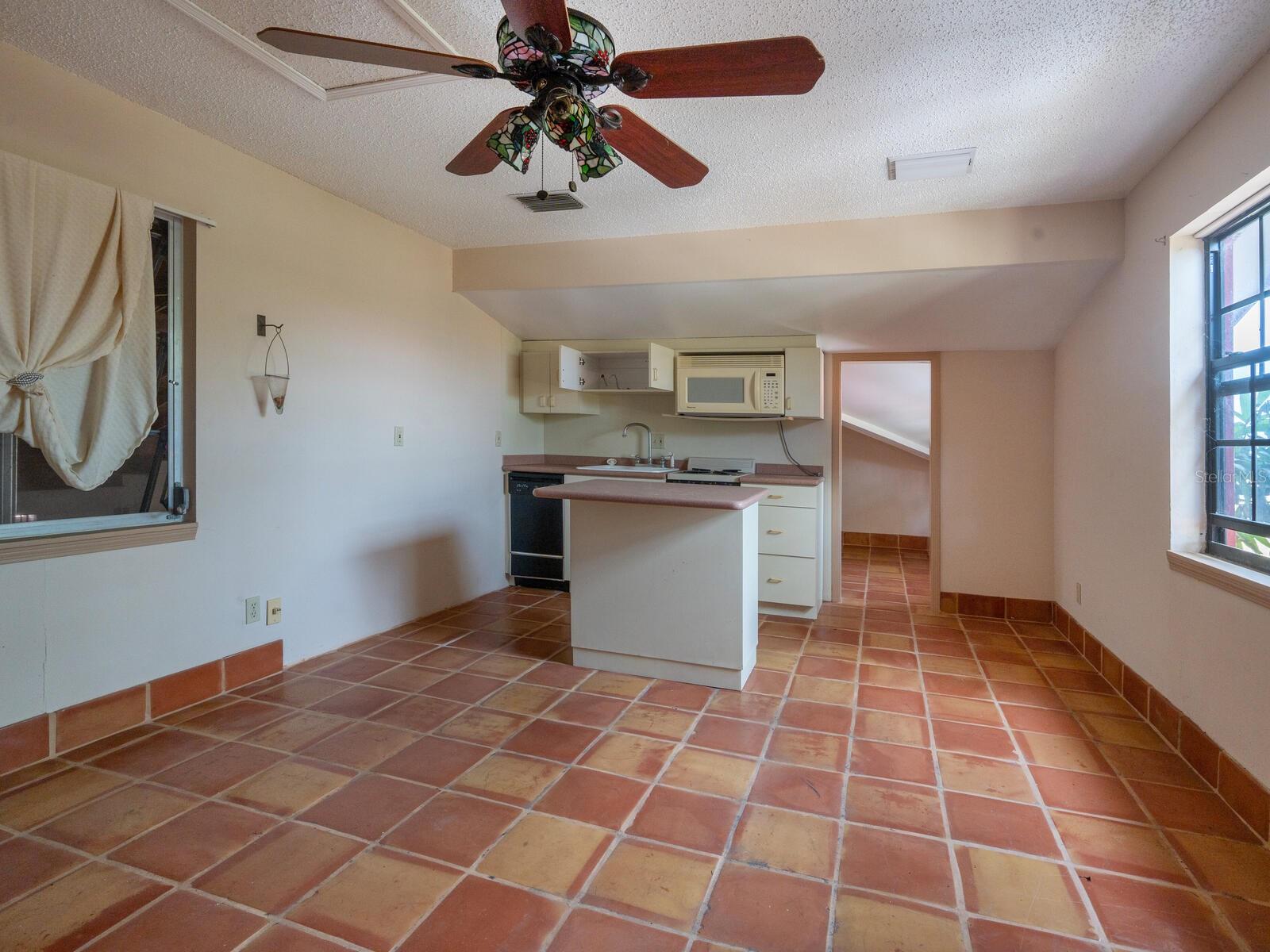 A4660187 Property Photo