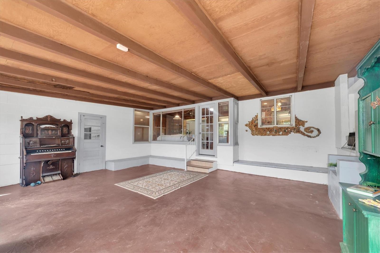 125 49TH ST N, ST PETERSBURG, FL, 33710