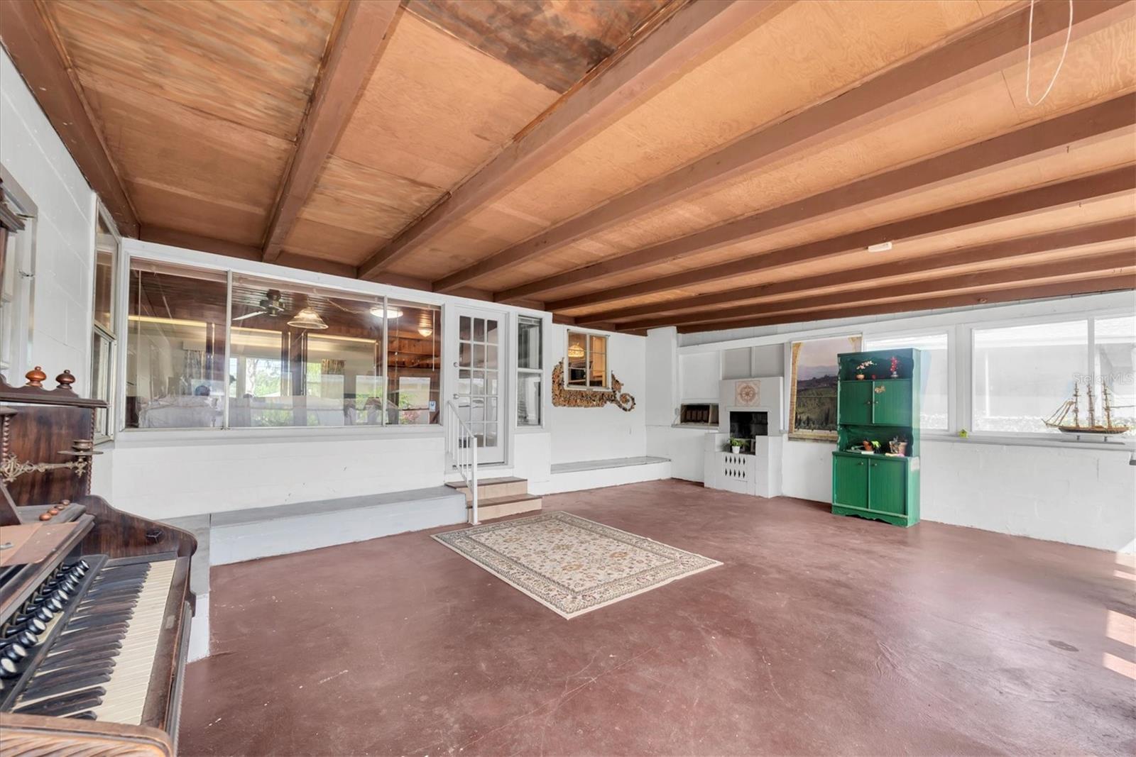 125 49TH ST N, ST PETERSBURG, FL, 33710