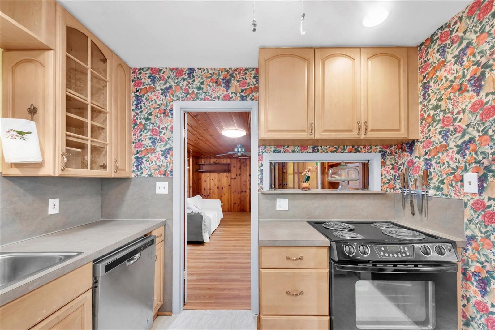 125 49TH ST N, ST PETERSBURG, FL, 33710