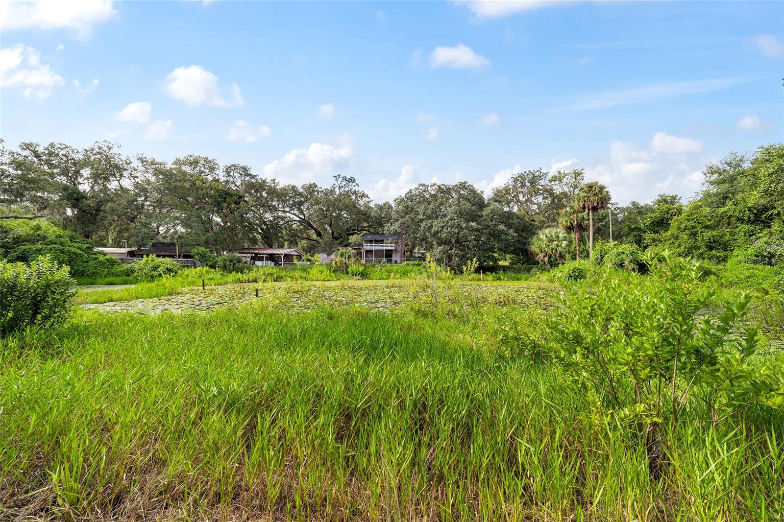 W7877658 Property Photo