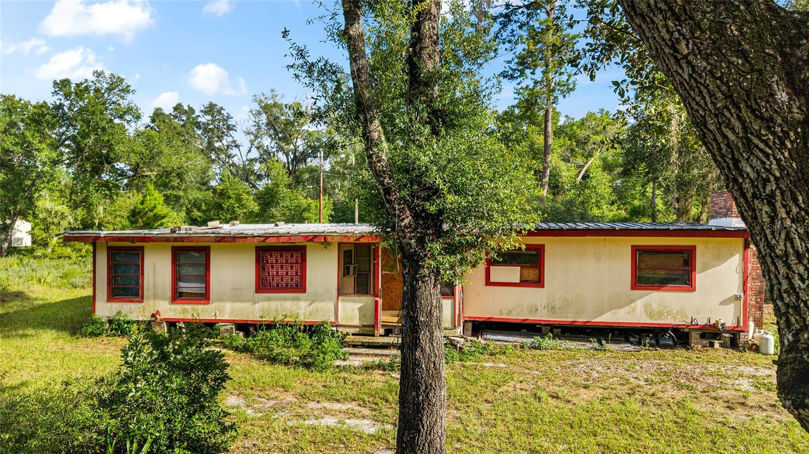 W7877658 Property Photo