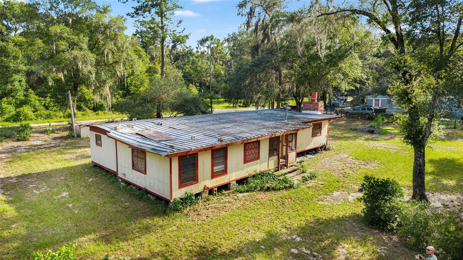 W7877658 Property Photo