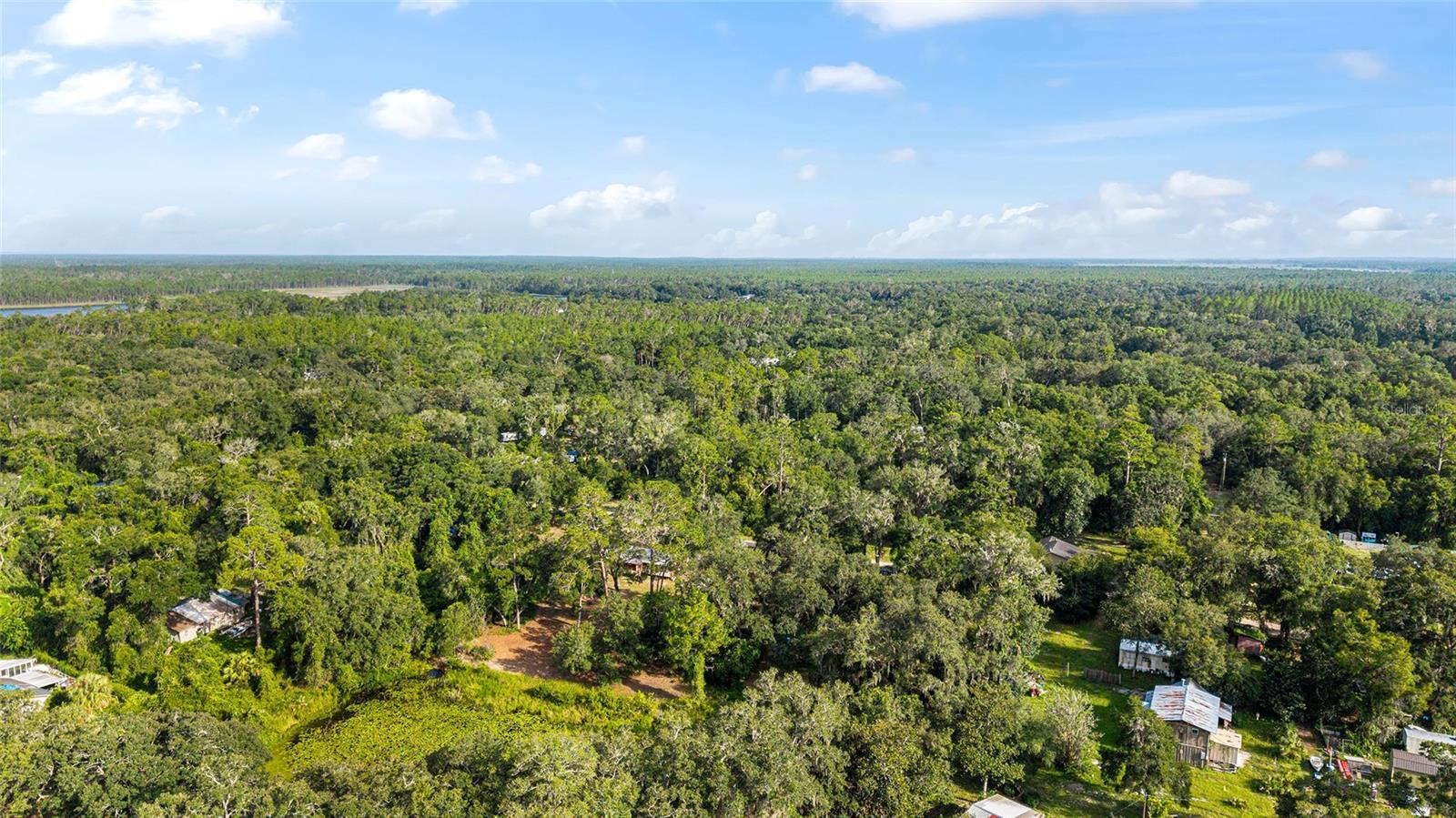 W7877658 Property Photo