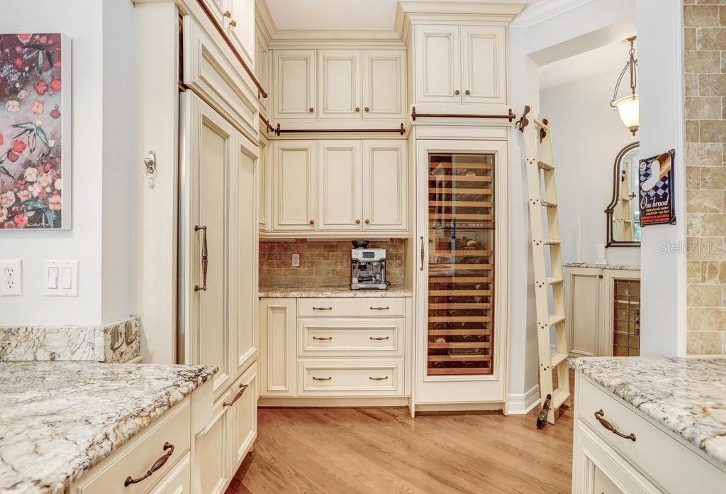 12029 BREWSTER DR, TAMPA, FL, 33626