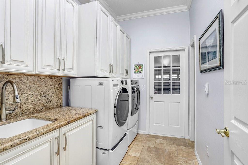 12029 BREWSTER DR, TAMPA, FL, 33626