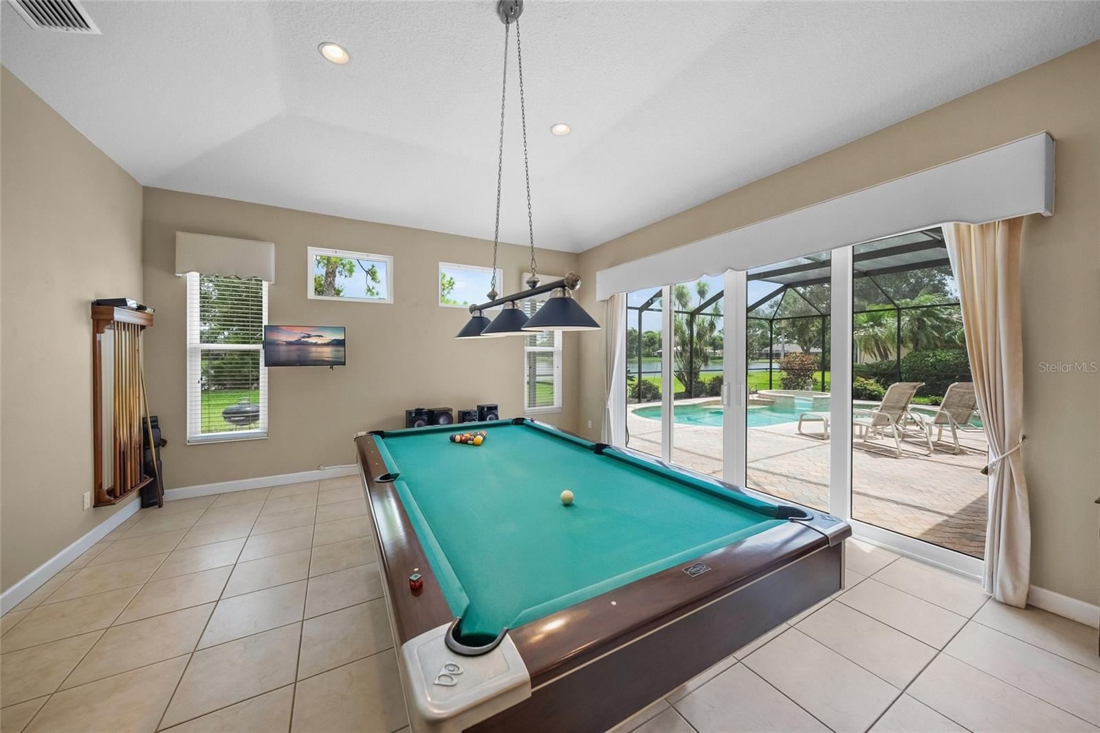 A4660211 Property Photo