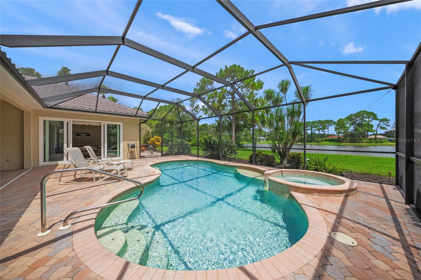 A4660211 Property Photo
