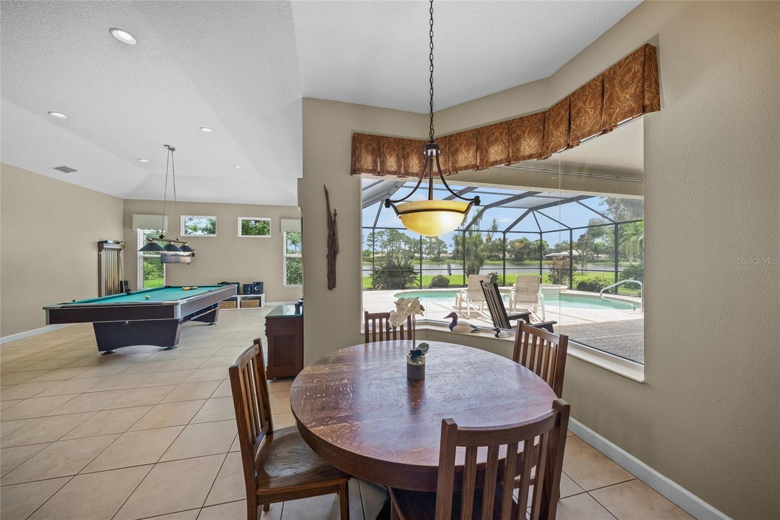 A4660211 Property Photo