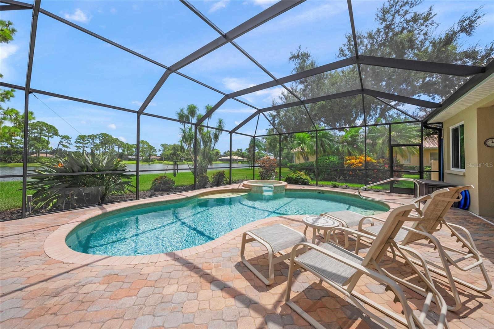 A4660211 Property Photo