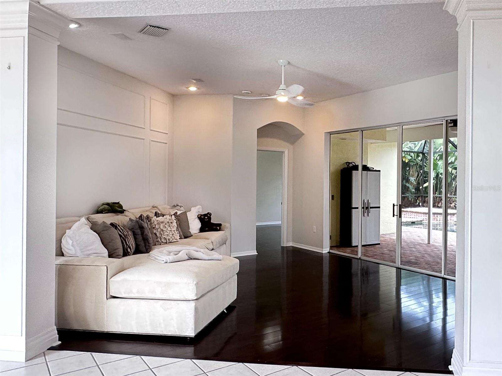 C7512873 Property Photo