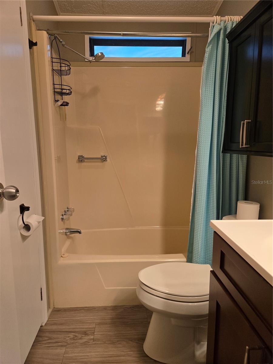 TB8411579 Property Photo