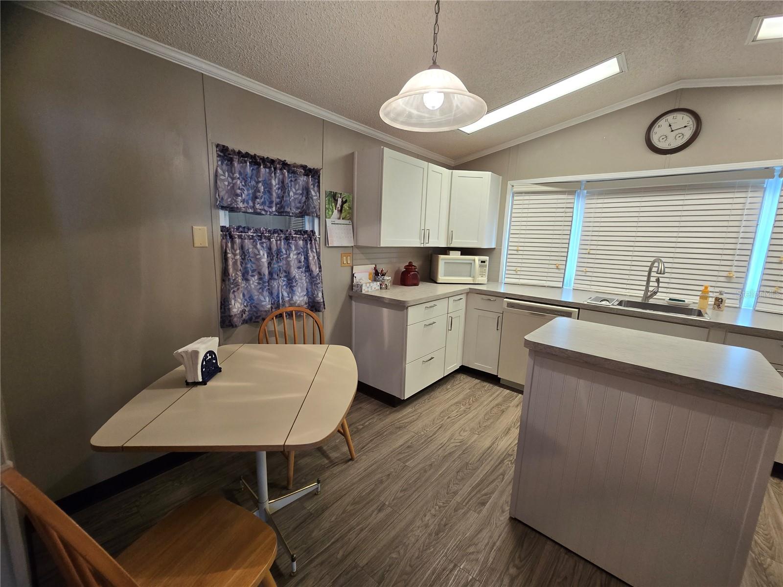 TB8411579 Property Photo