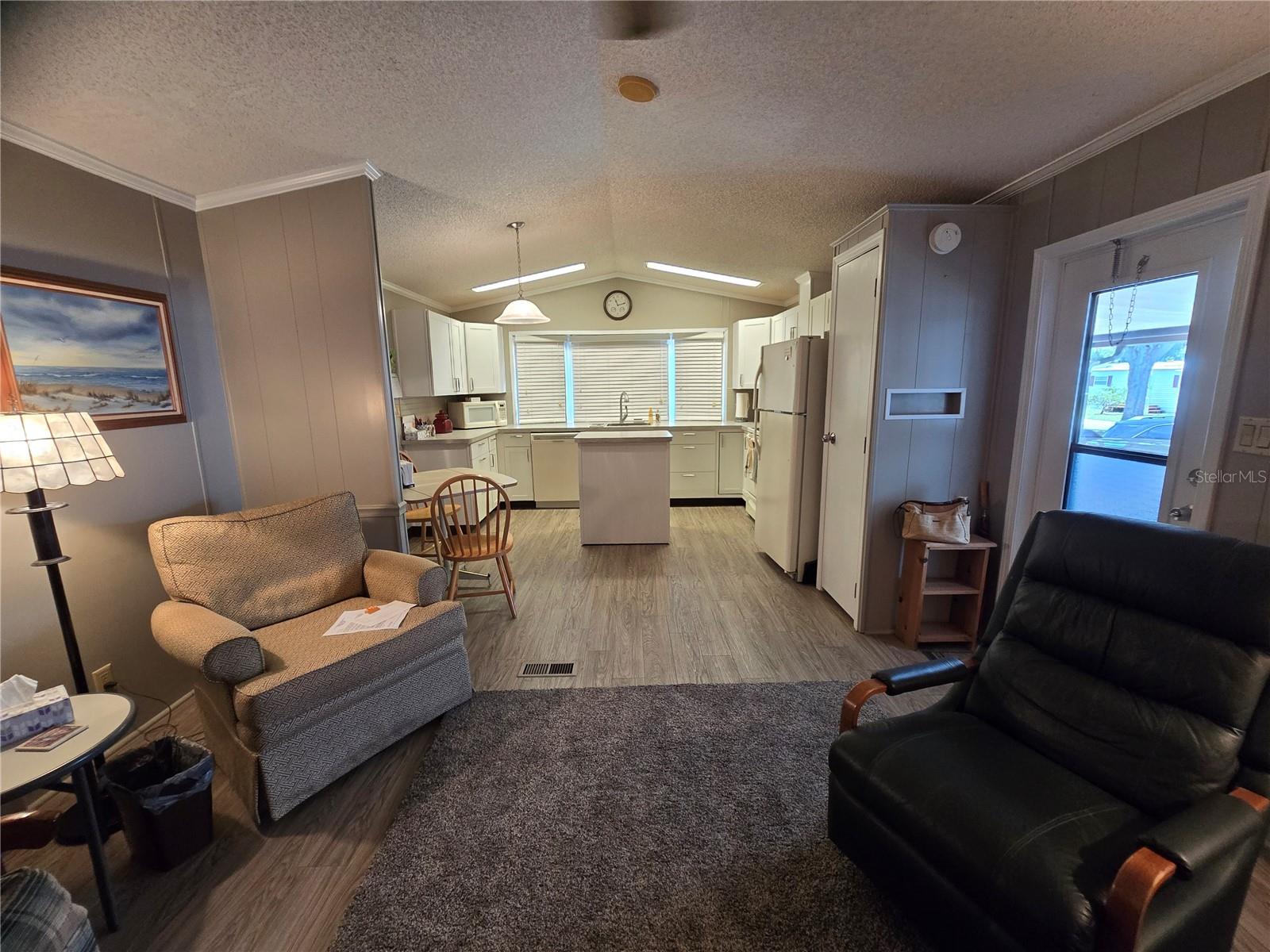 TB8411579 Property Photo