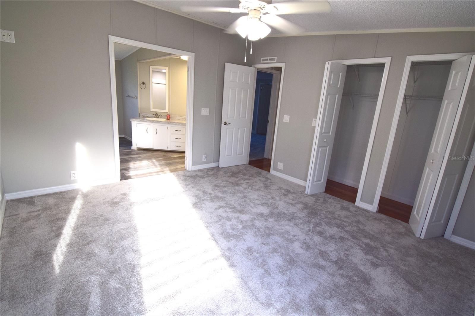 O6330885 Property Photo