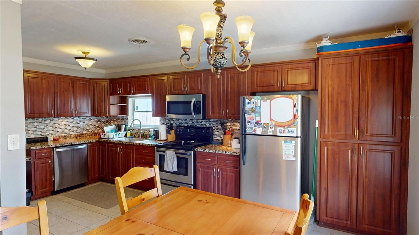 805 W BRADDOCK ST, TAMPA, FL, 33603